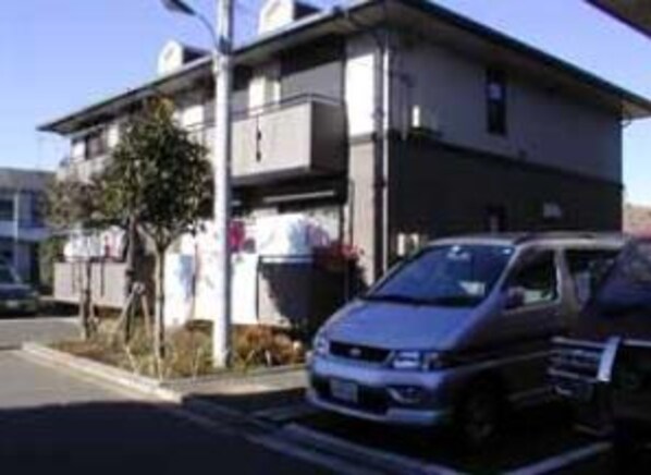 リヴェールコートCの物件外観写真